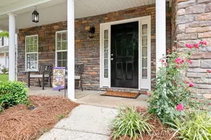 19300 Kanawha Dr, Cornelius, NC 28031 - Photo 3