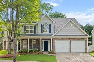 19300 Kanawha Dr, Cornelius, NC 28031 - Photo 1