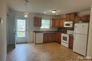 6 Kendrick Ct, Flat Rock, NC 28731 - Photo 11