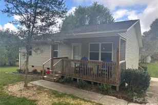 6 Kendrick Ct, Flat Rock, NC 28731 - Photo 1