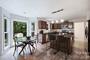 7224 Canyon Dr, Charlotte, NC 28262 - Photo 9