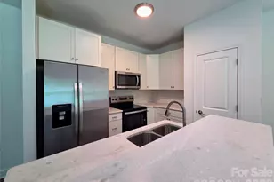 1121 Cleveland Ave, Gastonia, NC 28052 - Photo 7