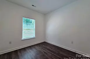 1121 Cleveland Ave, Gastonia, NC 28052 - Photo 15
