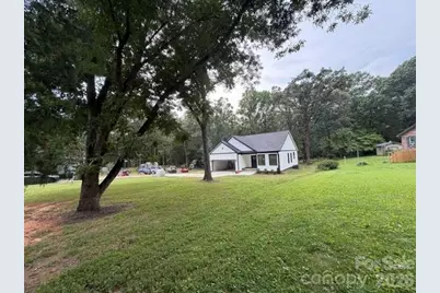 651  Bishs Way, Bishs Way, Lincolnton, NC 28092 - Photo 1
