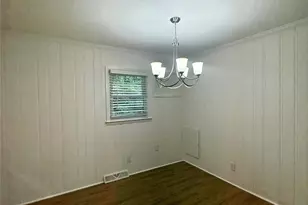 109 Holly Dr, Mount Holly, NC 28120 - Photo 9