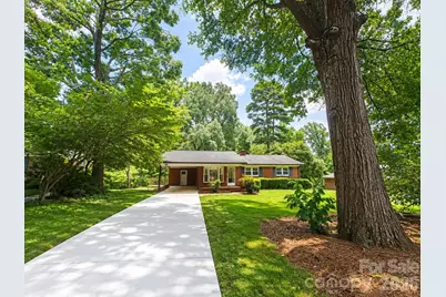 109 Holly Drive, Mount Holly, NC 28120 - Photo 1