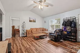 1209 S Juniper St, Kannapolis, NC 28081 - Photo 3