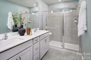 7512 Hodges Meadow Ln, Charlotte, NC 28213 - Photo 9
