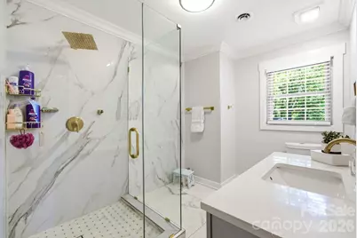 701 E Iowa Avenue, Bessemer City, NC 28016 - Photo 15