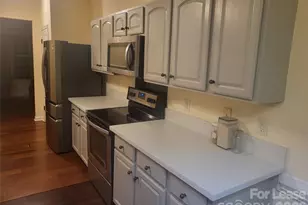 17450 Baldwin Hall Dr, Charlotte, NC 28277 - Photo 3