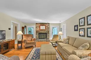 3 Rodney Ct, Flat Rock, NC 28731 - Photo 7