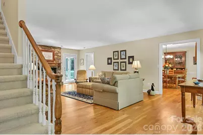 3 Rodney Court, Flat Rock, NC 28731 - Photo 5