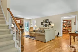 3 Rodney Ct, Flat Rock, NC 28731 - Photo 5