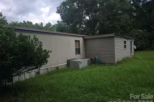 613 Staley St, Troy, NC 27371 - Photo 3