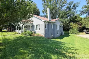 2709 N Main Ave, Newton, NC 28658 - Photo 5
