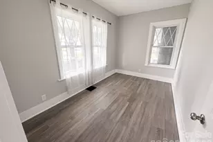 2709 N Main Ave, Newton, NC 28658 - Photo 35