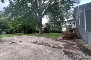 2709 N Main Ave, Newton, NC 28658 - Photo 7