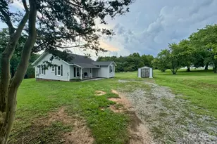727 Ed Hamrick Rd, Shelby, NC 28150 - Photo 1