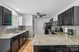 4926 Elizabeth Rd, Charlotte, NC 28269 - Photo 9