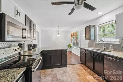 4926 Elizabeth Road, Charlotte, NC 28269 - Photo 11