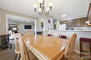 301 Pinnacle Inn Rd, Beech Mountain, NC 28604 - Photo 13
