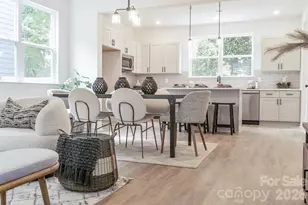 2017 Bishop Madison Ln, Charlotte, NC 28216 - Photo 3