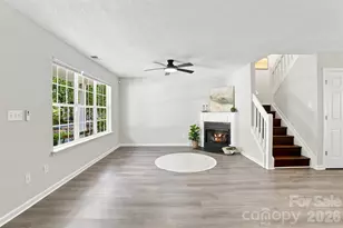 6766 Cypress Tree Ln, Charlotte, NC 28215 - Photo 7