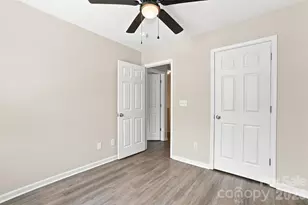 6766 Cypress Tree Ln, Charlotte, NC 28215 - Photo 21