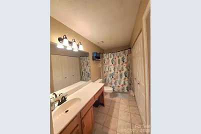 3840 Mosscroft Lane, Charlotte, NC 28215 - Photo 7