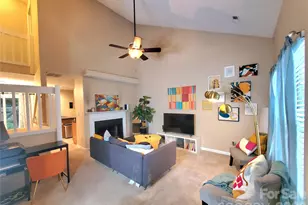 3840 Mosscroft Ln, Charlotte, NC 28215 - Photo 15