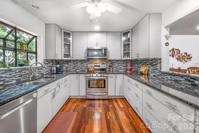 31 Hillcreek Drive, Asheville, NC 28804 - Photo 15