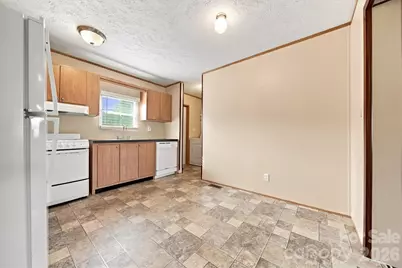 8660 Hollywood Drive, Connelly Springs, NC 28612 - Photo 11