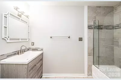 426 2nd Avenue SE, Hickory, NC 28601 - Photo 23