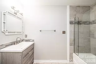 426 2nd Ave SE, Hickory, NC 28601 - Photo 23