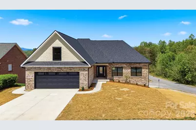 426 Huntington Woods Street SE, Lenoir, NC 28645 - Photo 1
