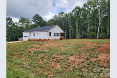 5900 Flamingo Drive #4, Conover, NC 28613 - Photo 7