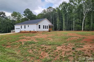 5900 Flamingo Dr, Conover, NC 28613 - Photo 7