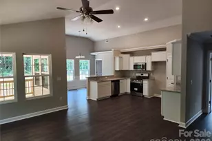 5900 Flamingo Dr, Conover, NC 28613 - Photo 13