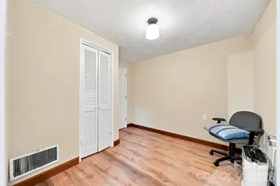 2588 Old Shelby Road, Hickory, NC 28602 - Photo 21