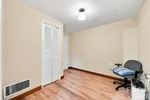 2588 Old Shelby Rd, Hickory, NC 28602 - Photo 21