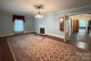 842 N Aspen St, Lincolnton, NC 28092 - Photo 13