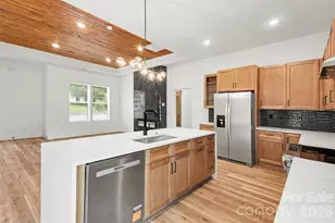 504 E 24th St, Kannapolis, NC 28083 - Photo 11