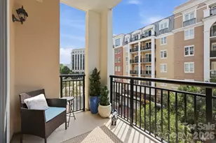 4625 Piedmont Row Dr, Charlotte, NC 28210 - Photo 15