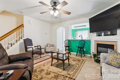 10420 Hugue Way, Charlotte, NC 28214 - Photo 5