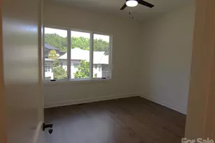 47 Versailles Ln, Asheville, NC 28804 - Photo 33