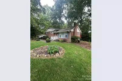 511 Crestview Drive, Albemarle, NC 28001 - Photo 1