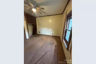 40 Beaver Street, Tryon, NC 28782 - Photo 9