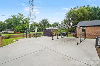 2101 Highland Street, Charlotte, NC 28208 - Photo 13