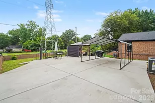 2101 Highland St, Charlotte, NC 28208 - Photo 13