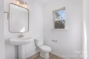 2021 Bishop Madison Ln, Charlotte, NC 28216 - Photo 11